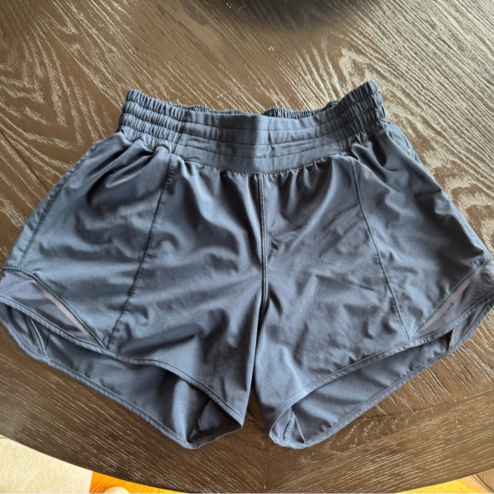 Lululemon 4inch HR Hotty Hot Shorts - True Navy
